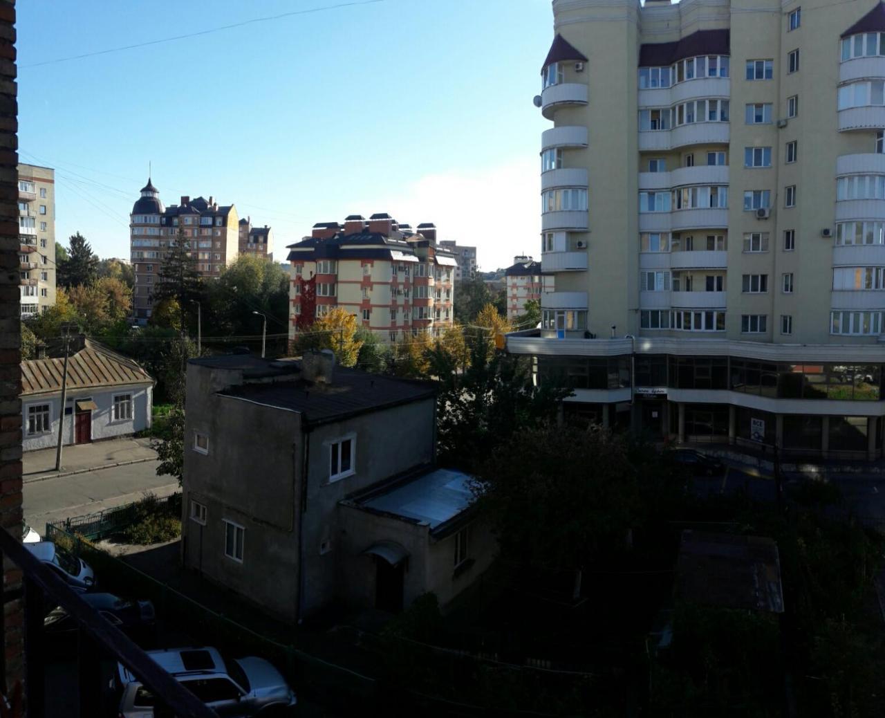 3- Х Комнатная Квартира В Центре Rivne Exterior photo